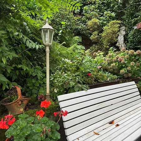 Timeless Rose House Weisenbach